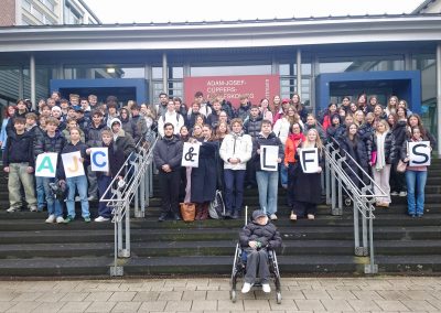 Kooperation von AJC und Liebfrauenschule beim Planspiel zur DDR-Diktatur